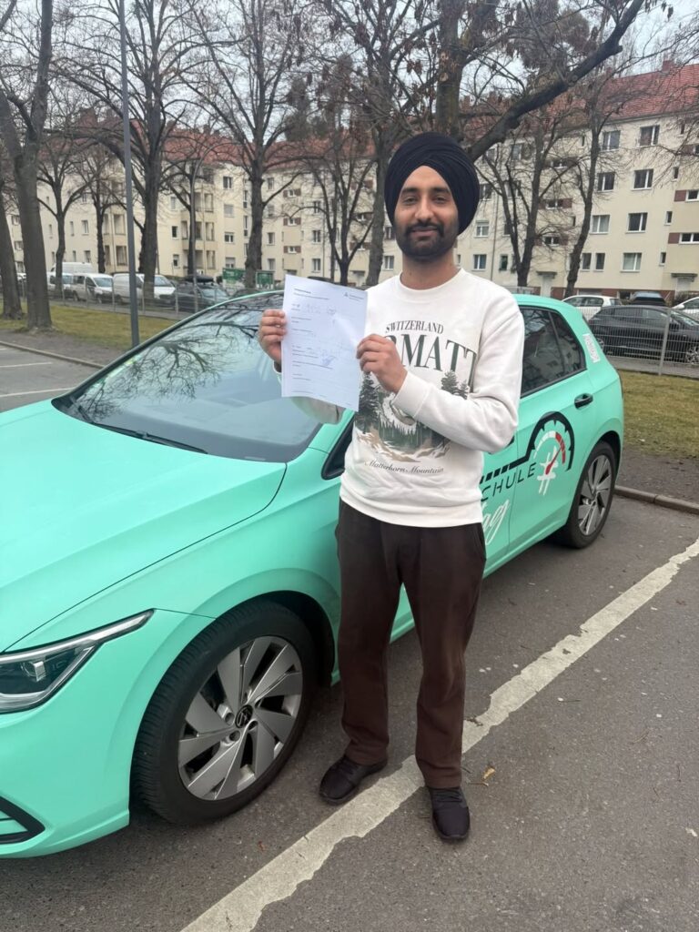 Führerschein „führerschein ohne prüfung“ Symbolbild zum Suchbegriff